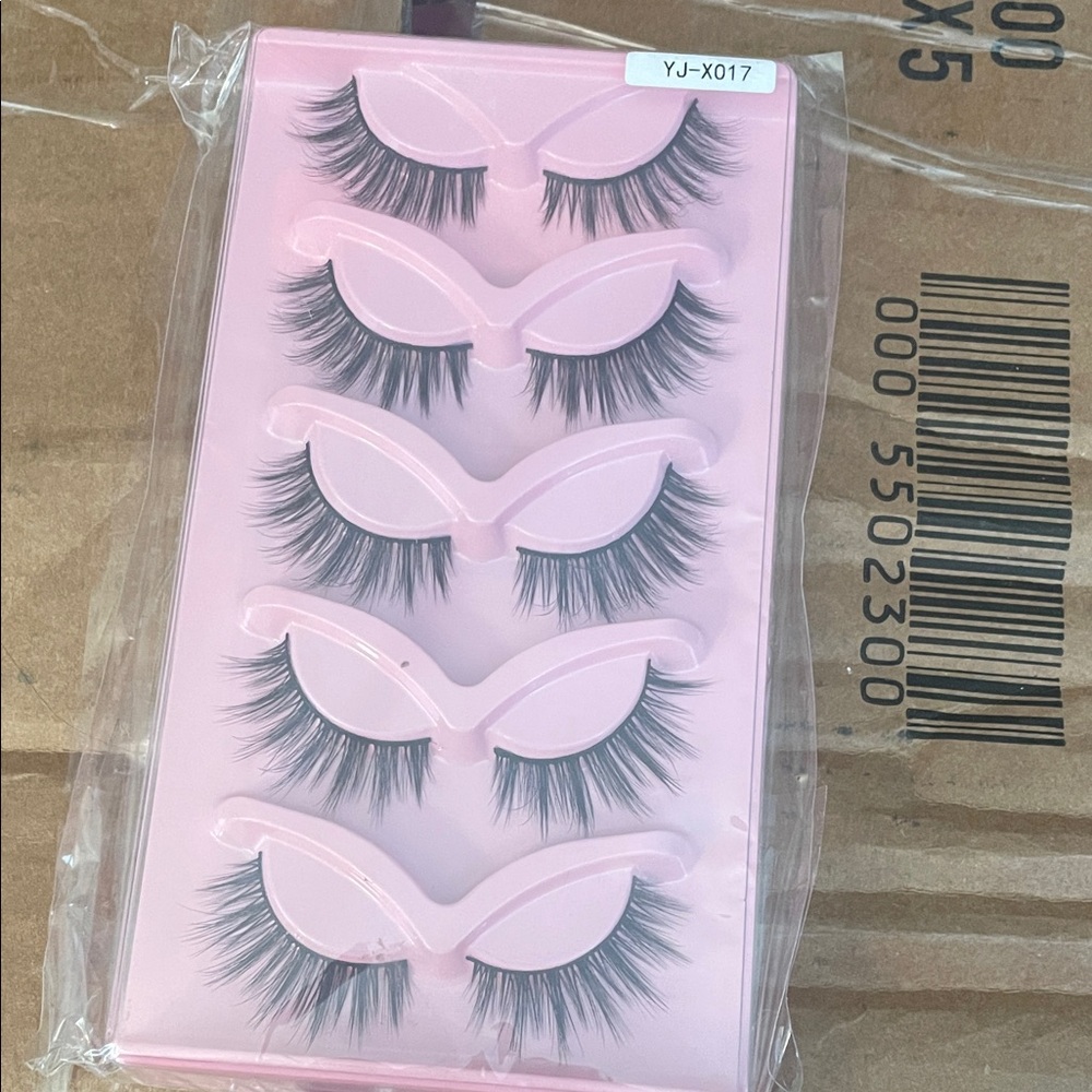 Dramatic Black False Eyelashes Set